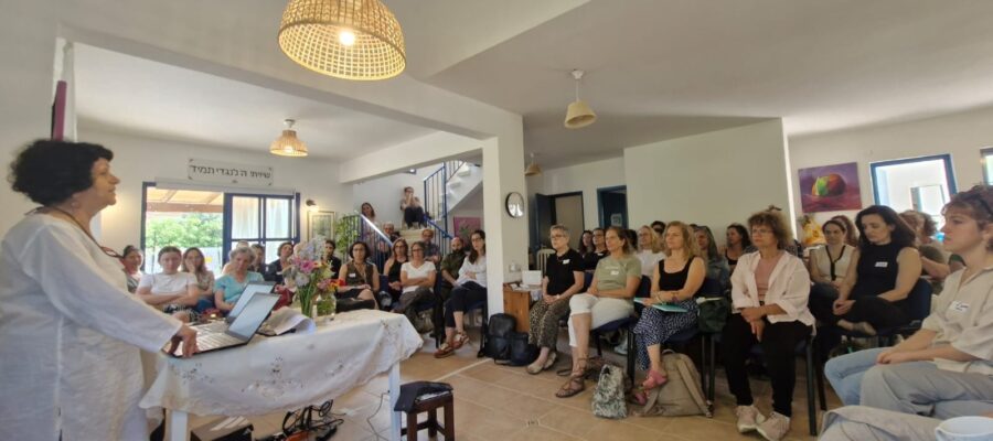 התכנסות בפרדס